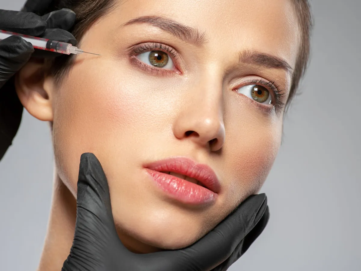 Präzise Botox-Behandlung im Augenbereich